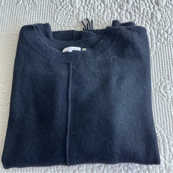 Like New Minnie Rose black cashmere sweater w/fringed arms & back - Picture 9 of 12